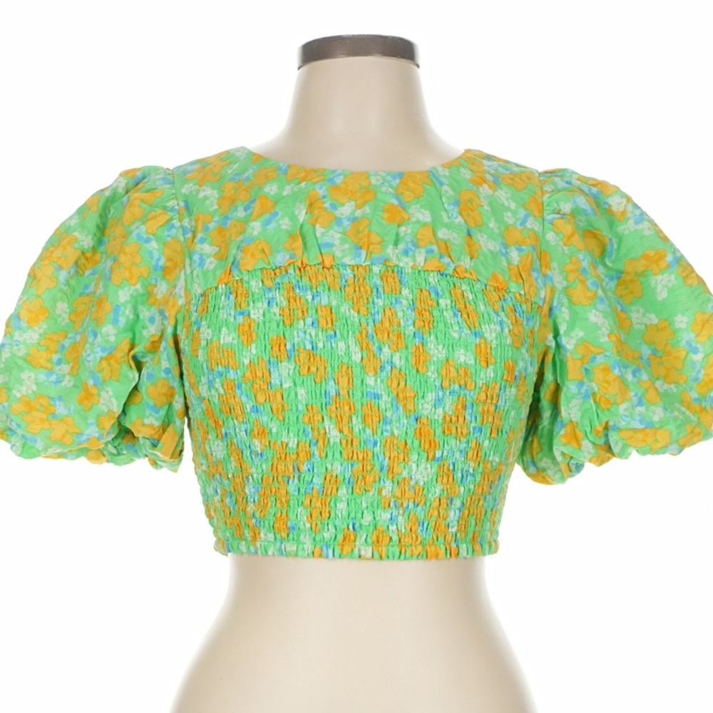 Puff sleeve floral top